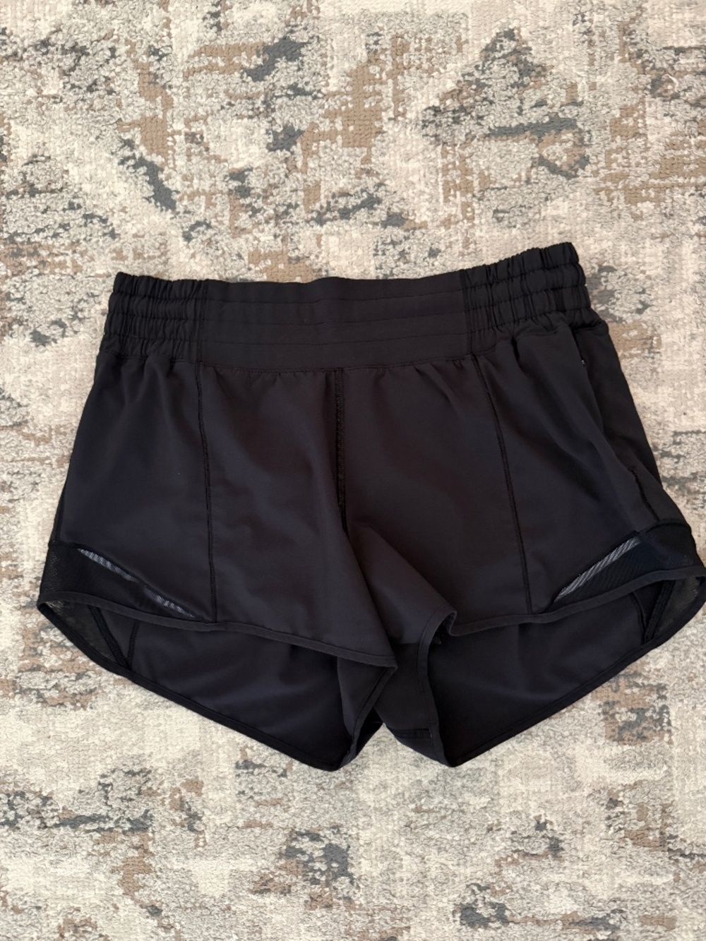 Hotty hot high-rise lined shorts 2.5